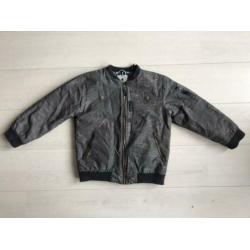 Popupshop jas met ogen maat 8/9 of 122/128