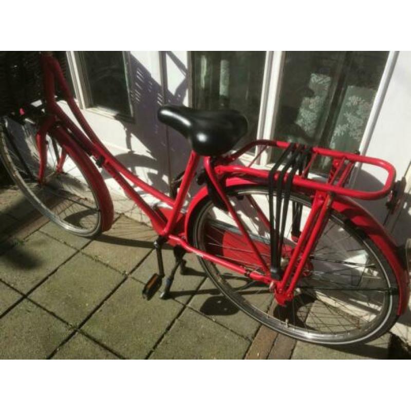 26 inch meisjesfiets Gazelle madelief met voordrager en mand
