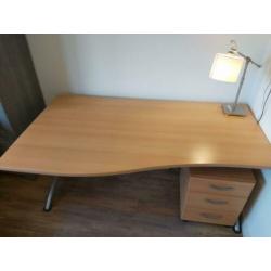 Bureau inclusief ladeblok en evt. bureaustoel 100/80-180 cm