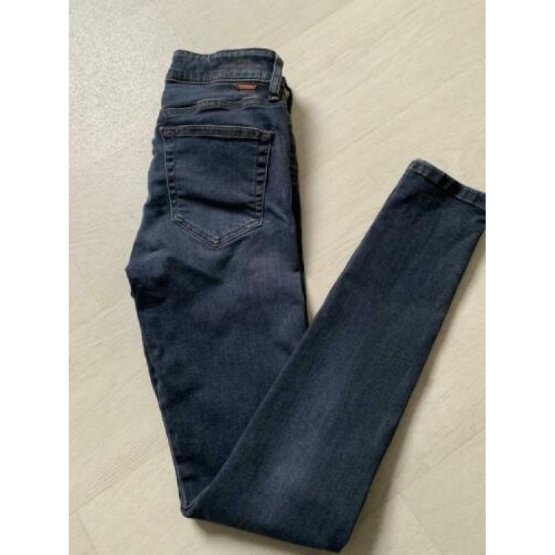 Diesel mooie blauwe superskinny jeans! Mt 23/30