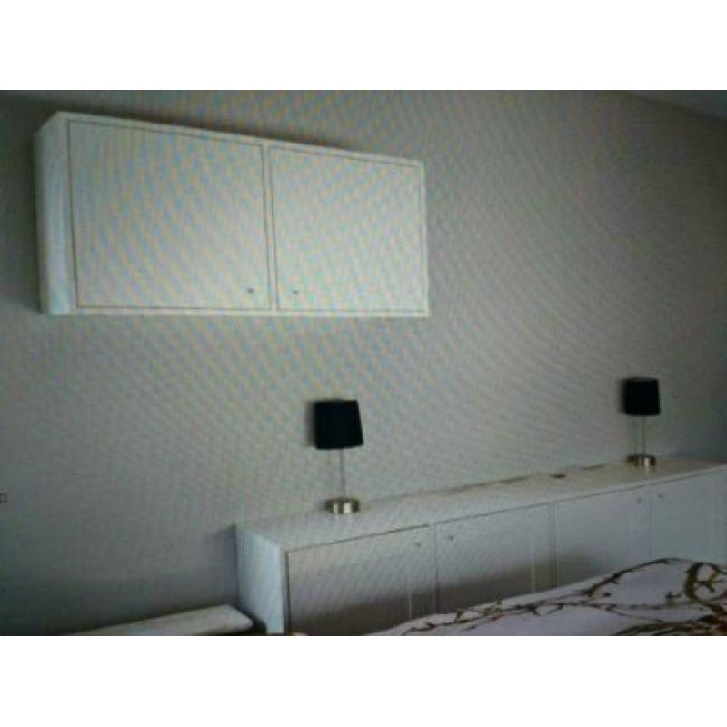 Twee-delig zwevend wandmeubel/tv-meubel (2m en 1m breed)