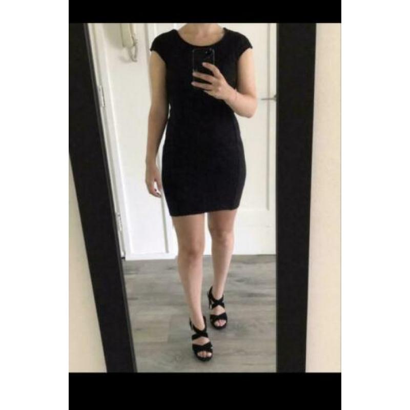 Jurkje zwart maat 34 / XS