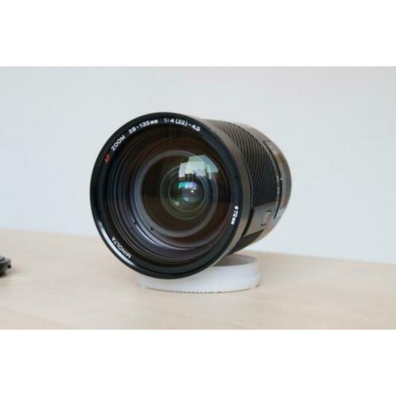 ony / Minolta AF 28-135 F/4-4.5 MACRO z.g.a.n en andere lens