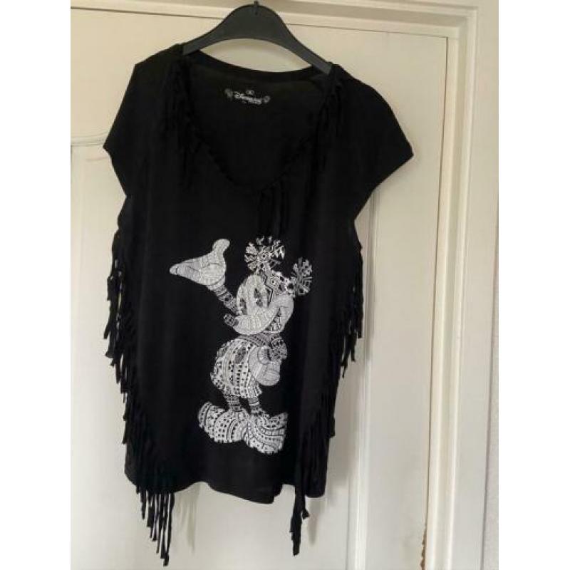 DISNEYLAND shirt Mickey met franjes maat XL. NIET GEDRAGEN