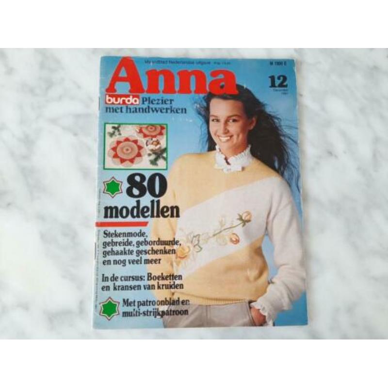 Anna handwerken, dec. 1981, stola, sjaal, mutsen haken e.a.