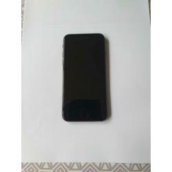 I-Phone 7 + 2 hoesjes