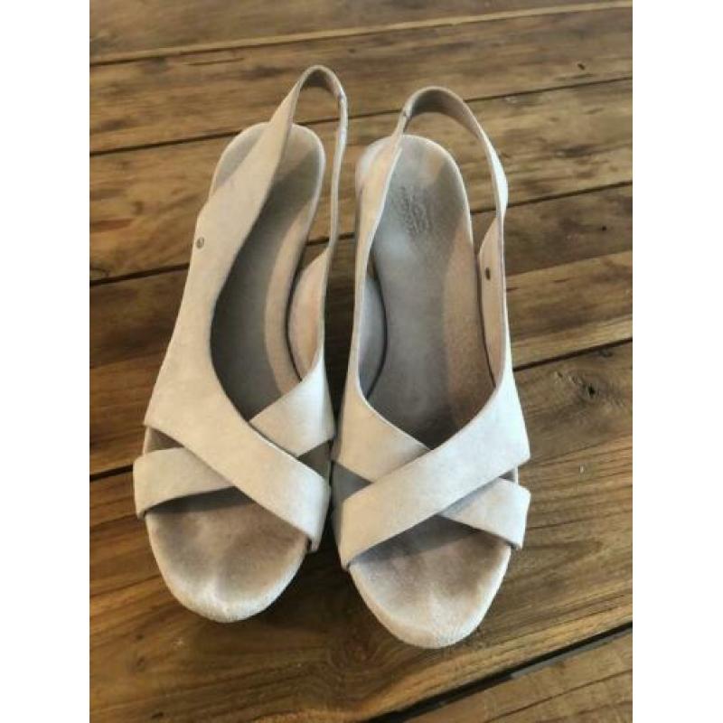Uggs plateau sandalen 39