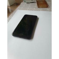 I-Phone 7 + 2 hoesjes