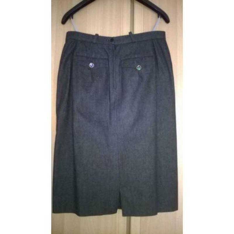 Dames kostuum rok met jasje maat M/L