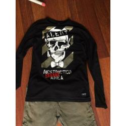 Legergroene biker jeans met zwart shirt , coolcat maat 164