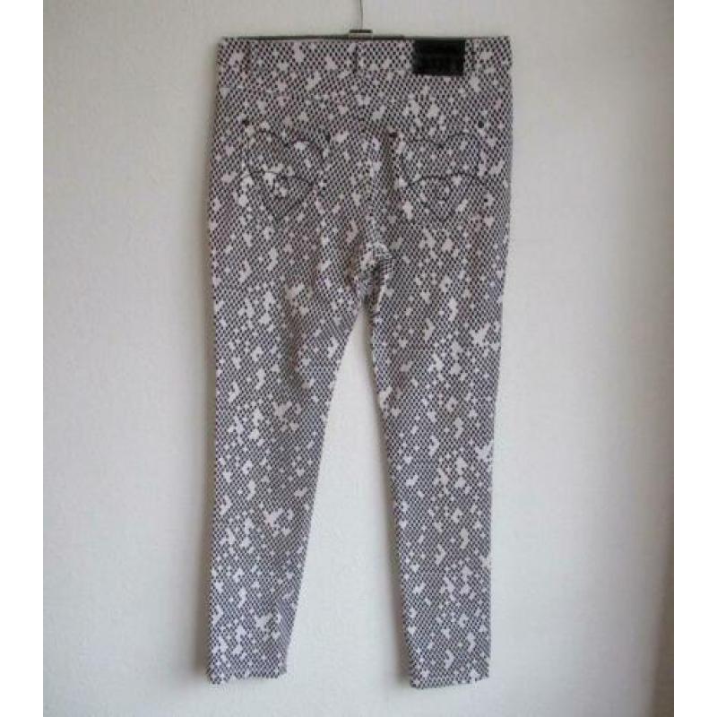 Broek in zwart/wit dessin van Anna Scott - mt 38