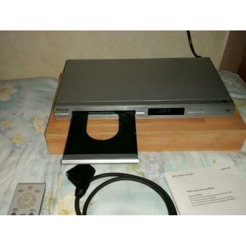 Philips DVP3120 / Boekje / Afstandsbediening / Scartkabel