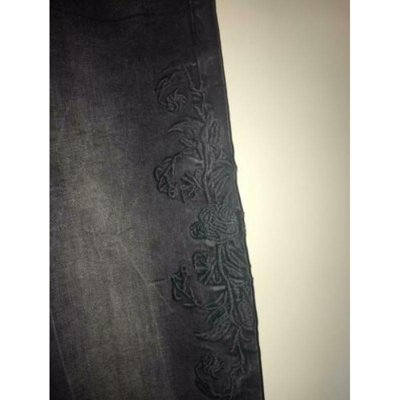 Zhrill jeans
