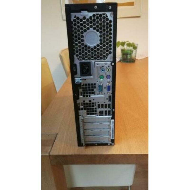 Mooie Hp 8000 Elite computer met Windows 10 compleet