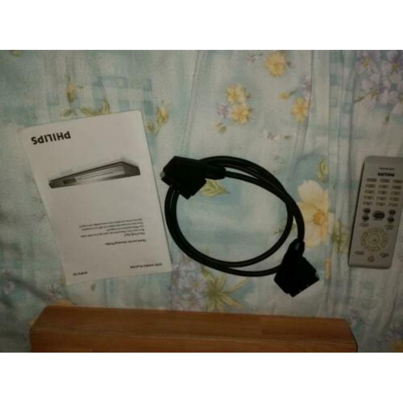 Philips DVP3120 / Boekje / Afstandsbediening / Scartkabel