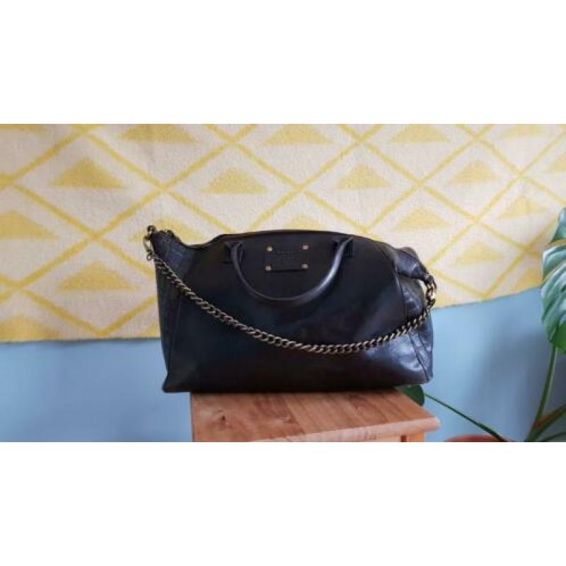 O My Bag Fly Violet Maxi - Zwarte schoudertas leer