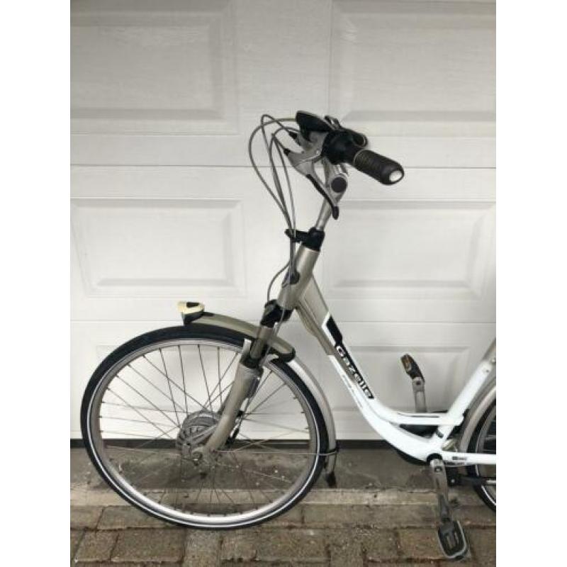 Gazelle orange Plus elektrische accu Goud D53 cm