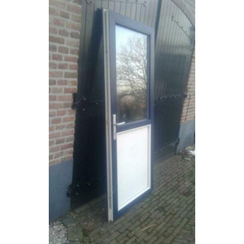 kunststof buitendeur links draaiend