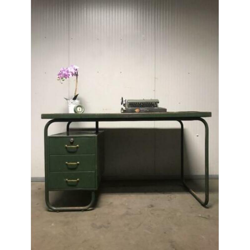 vintage industriele bureau / desk tubax