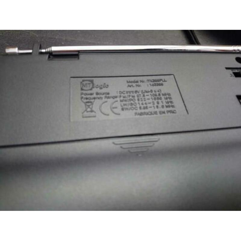 Mt logic synthesizer radio world receiver.