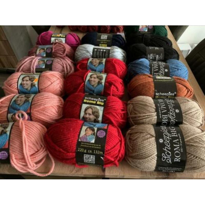 Scheepjes Roma Big wol 12 kleuren 220 gr per bol
