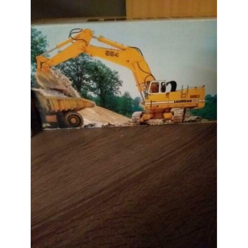 Ik hep een LIEBHERR R 984 1:50
