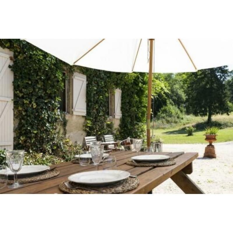 Vakantiehuis met uitzicht op Pyreneeen & zwembad