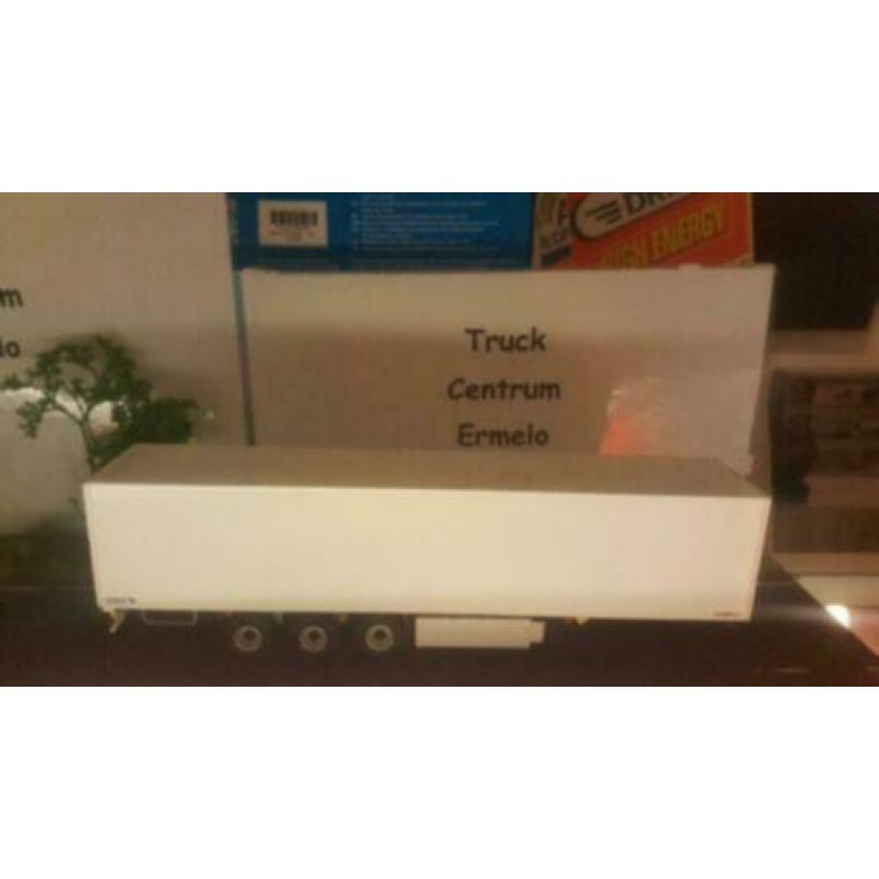 Box Trailer. 3 asser