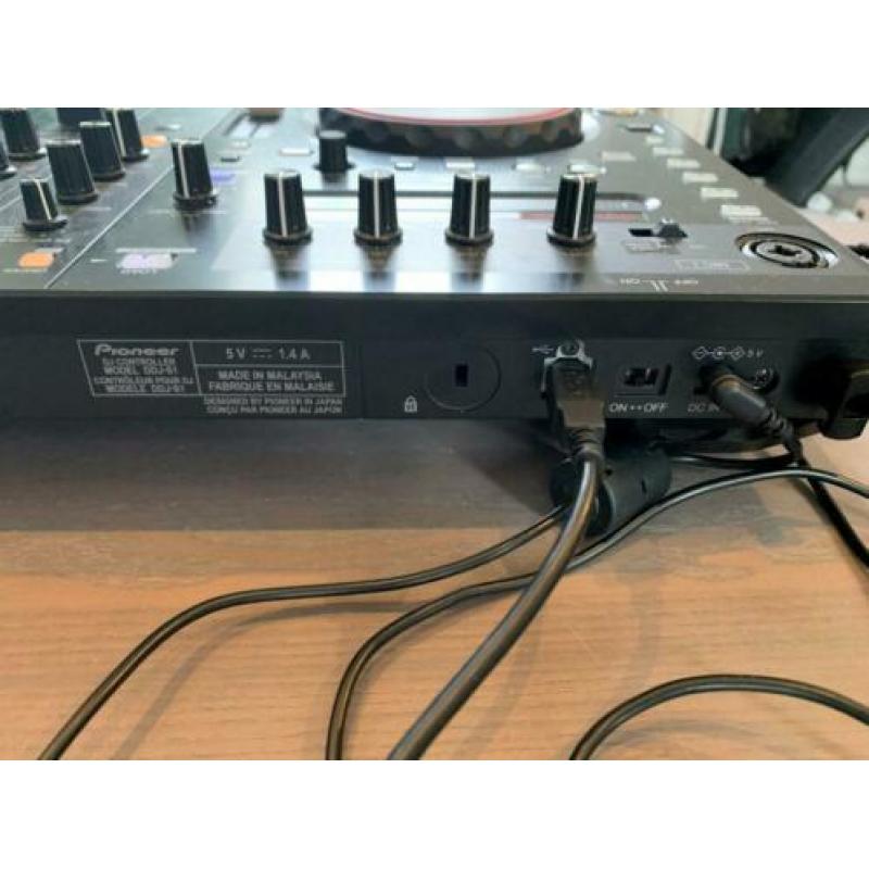 Pioneer DJ controller