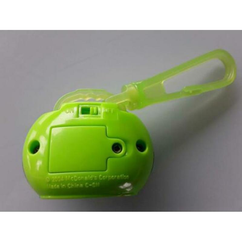 2004 McDonald's Happy Meal radiootje o.a.Jim, Kim-Lian,Brace
