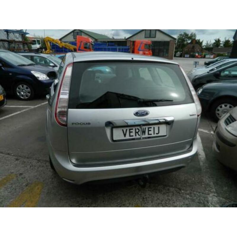 FORD Focus 2.0 TDCI 100KW 5D POWERSHIFT Titanium