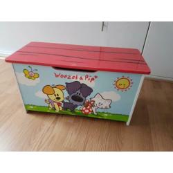 Speelgoedkist woezel en pip