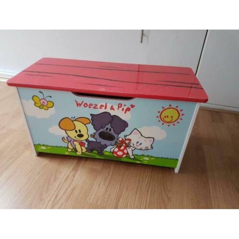 Speelgoedkist woezel en pip
