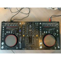 Pioneer DJ controller