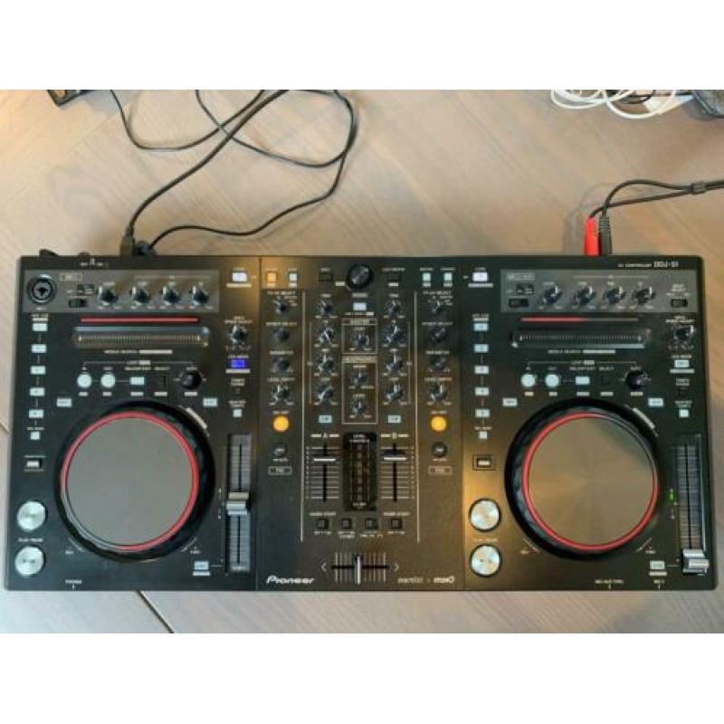 Pioneer DJ controller