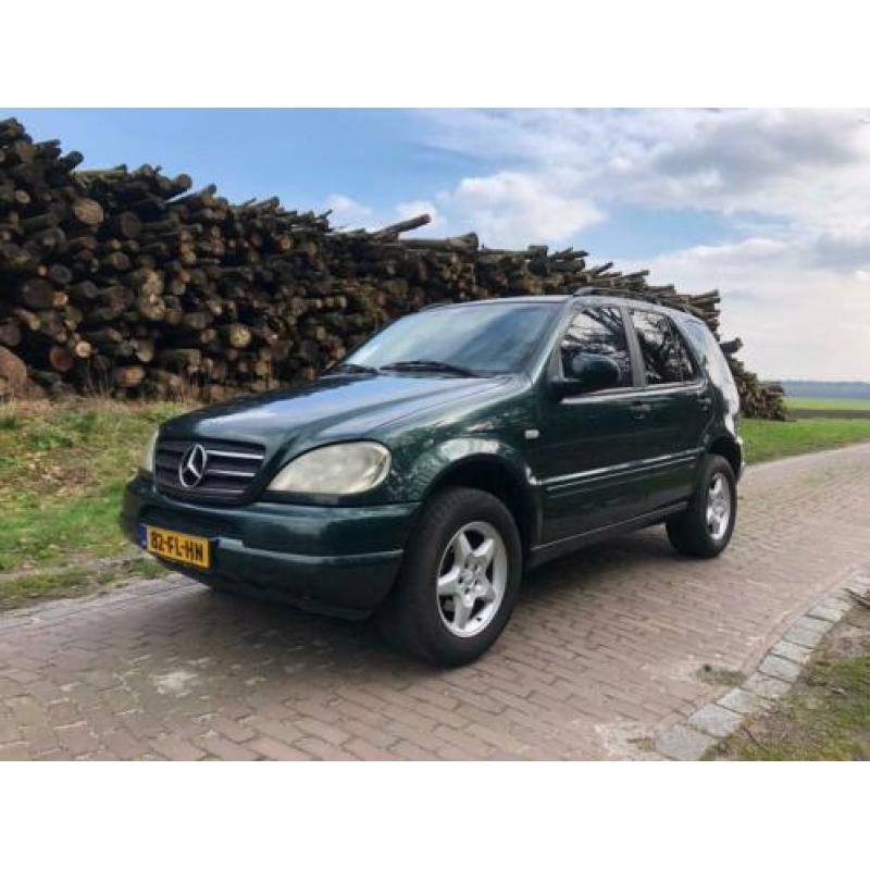 Mercedes-Benz M-klasse 270 CDI Groen Youngtimer Nw. APK