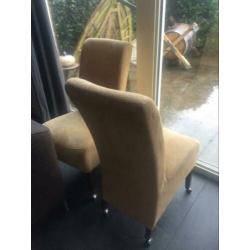 6 beige eetkamerstoelen , heerlijke zit!!