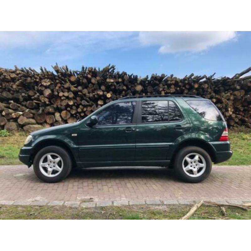 Mercedes-Benz M-klasse 270 CDI Groen Youngtimer Nw. APK