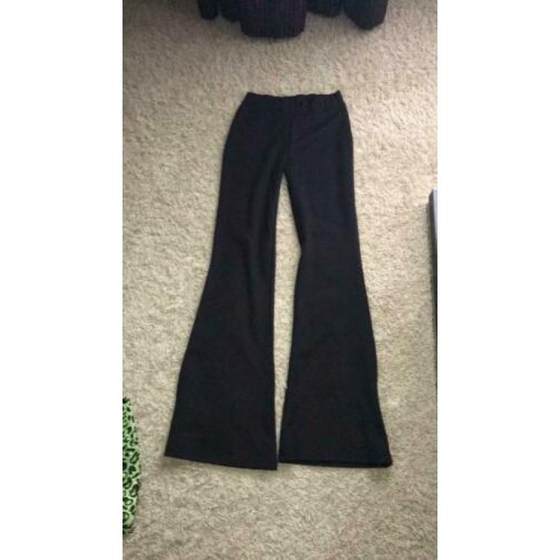 Only flared broeken xs