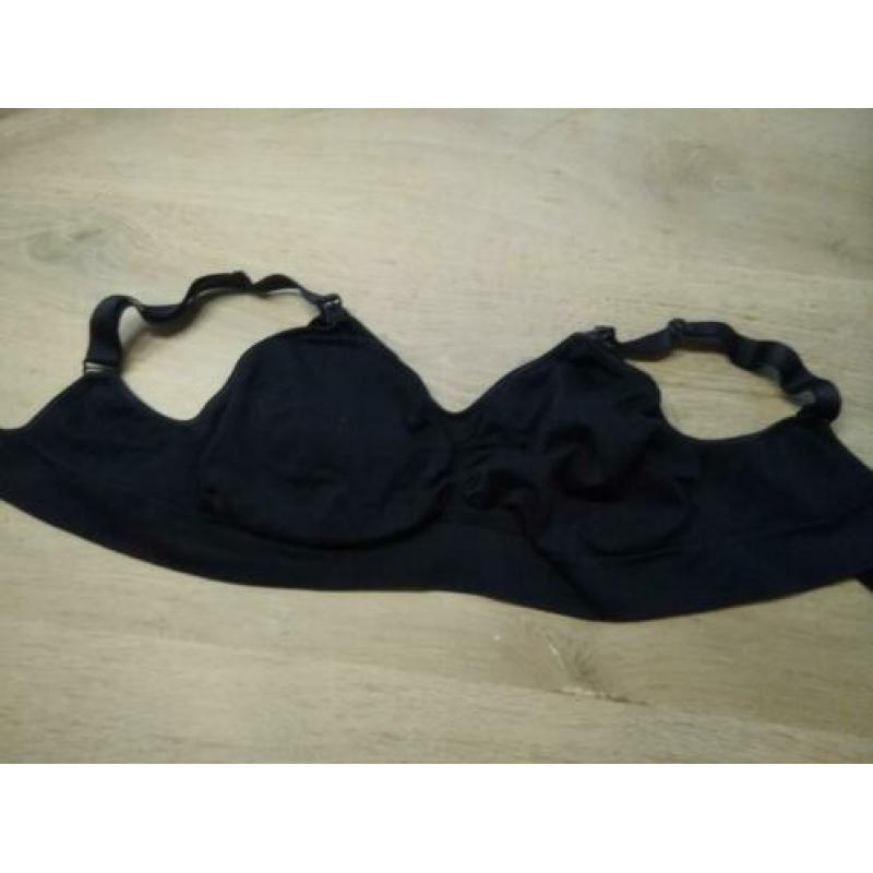Voedings bh's 4x maat 75E