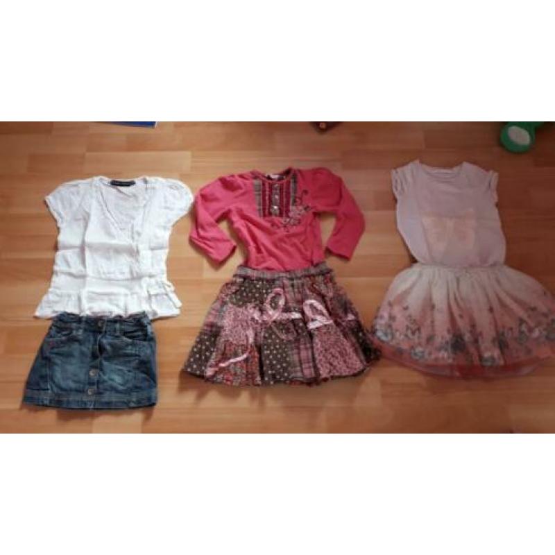 Veel merk lente/zomerkleren draagmaat 110/116