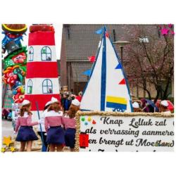 Carnaval optocht loopgroep boot vuurtoren matrozen