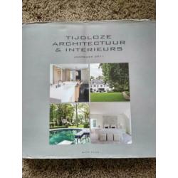 Twee boeken vol ideeën voor interieur en tuin.