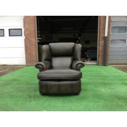 Olijfgroen leren oorfauteuil +GRATIS BEZORGING