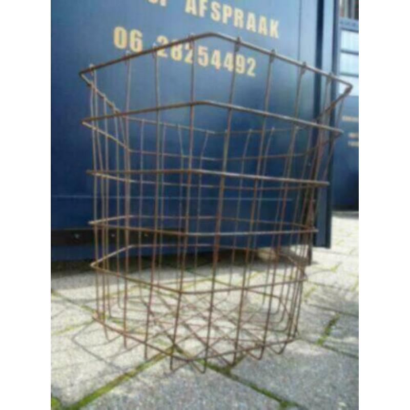Super mooie oude grote draadmand 6-hoekig