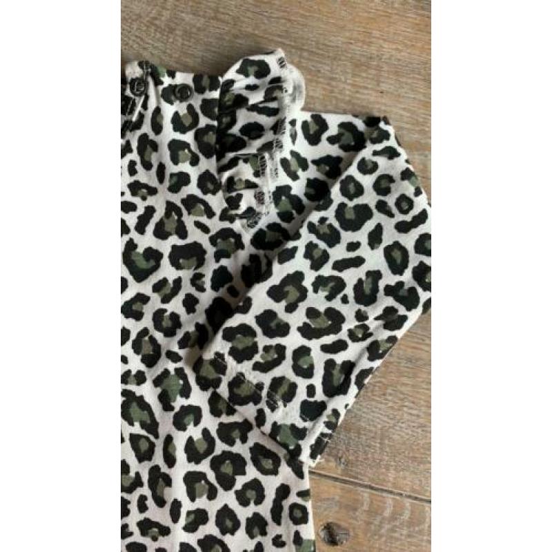 Your wishes Leopard camo ruffle schouder top nieuw 74/80