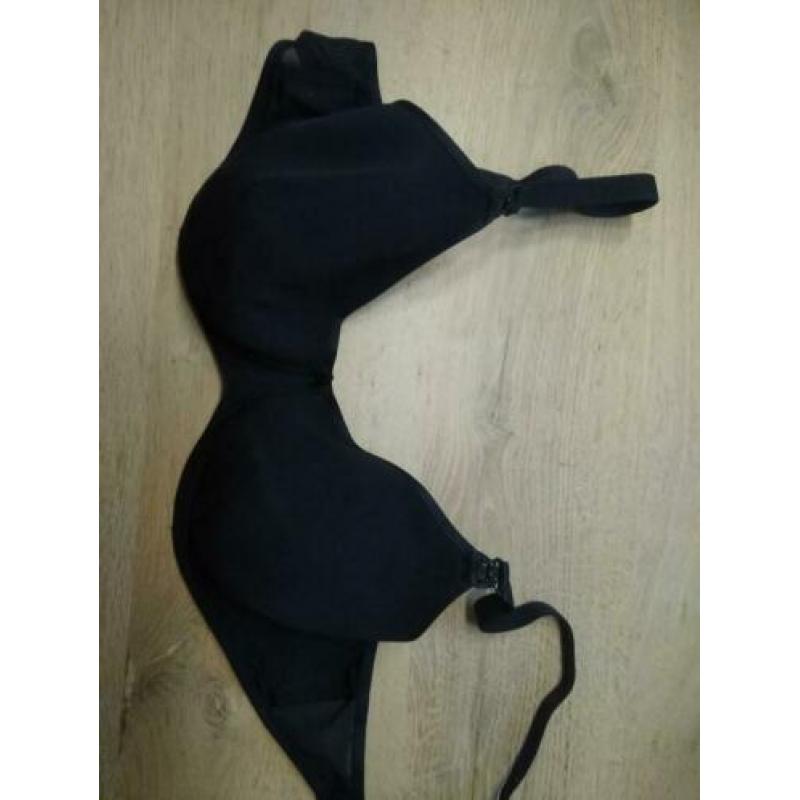 Voedings bh's 4x maat 75E