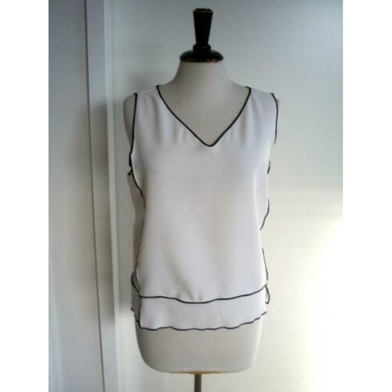 NIEUW !!! witte ZARA blouse top mt. M zwart biesje