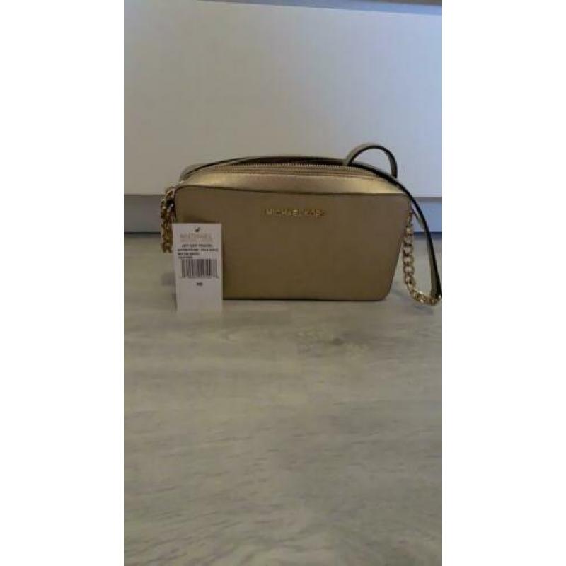 Michael Kors Jet Set crossbody bag