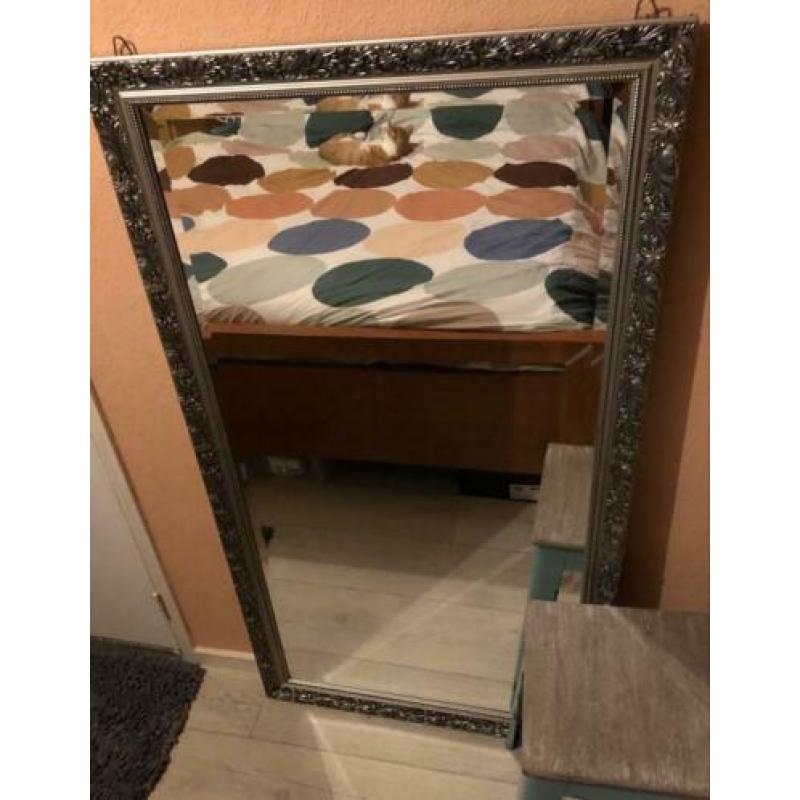 Spiegel 130x70 met sierlijst